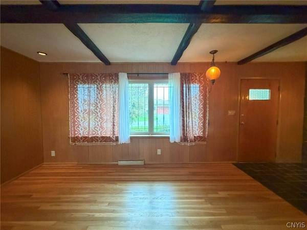 1206 Kiniry ST, Utica, NY 13501