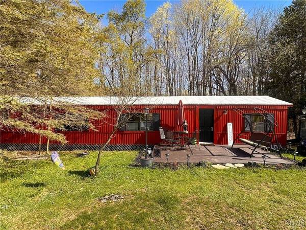 1 Pheasant RD, Clayville, NY 13323