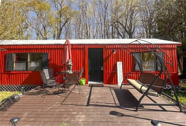 1 Pheasant RD, Clayville, NY 13323