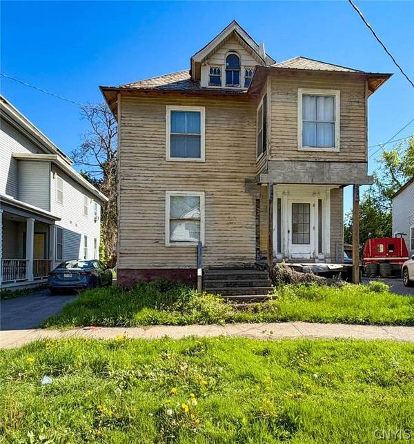 28 Noyes ST, Utica, NY 13502