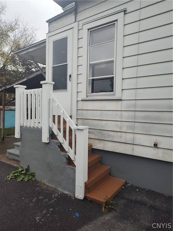 1004 Champlin AVE, Utica, NY 13502