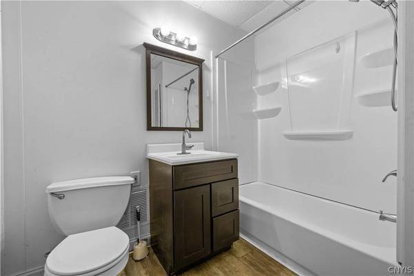 913 Kellogg AVE, Utica, NY 13502