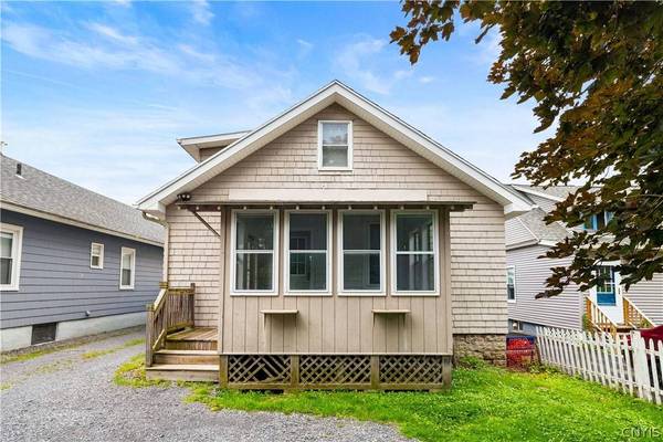12 Coventry AVE, Yorkville, NY 13495