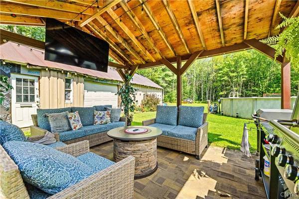 5643 Taberg RD, Rome, NY 13440