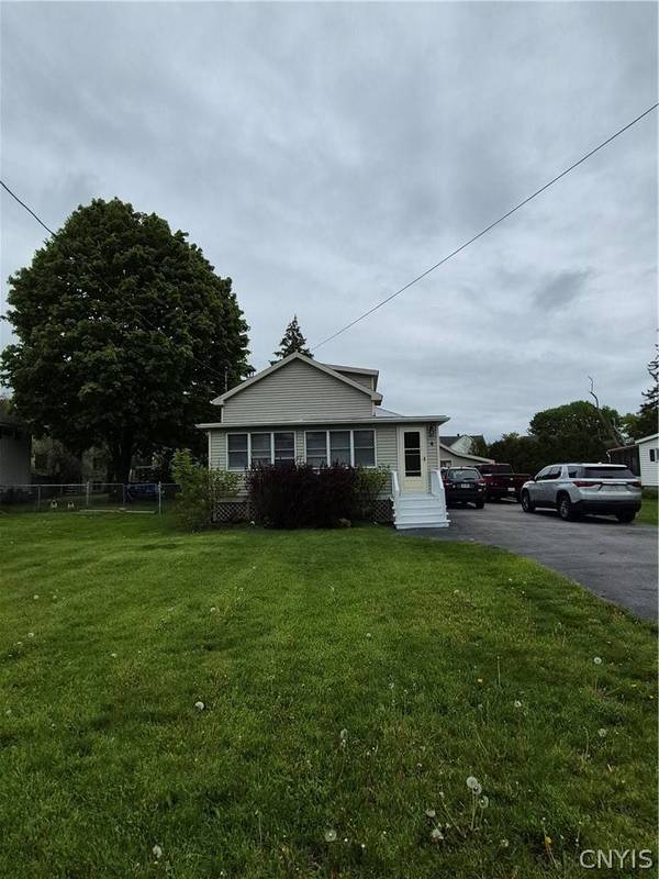 4 School ST, Vernon, NY 13476