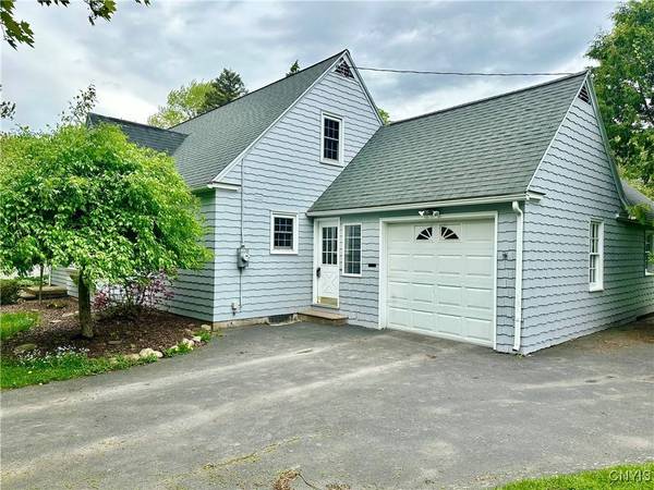 215 Washington DR, New Hartford, NY 13413