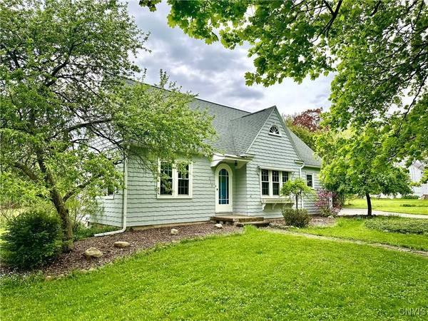 215 Washington DR, New Hartford, NY 13413