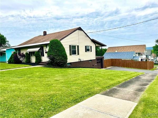 407 Pleasant ST, Utica, NY 13501