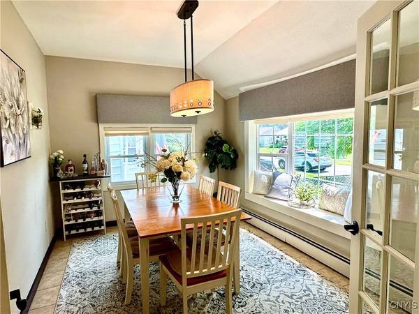 22 Burr AVE, New York Mills, NY 13417