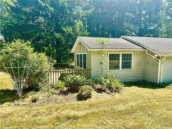 8815 Paris Hill RD, Sauquoit, NY 13456