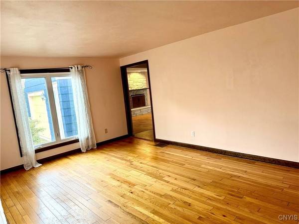 725 Fellows AVE, Syracuse, NY 13210