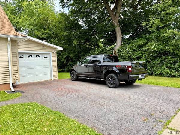 204 Melrose PL, Utica, NY 13502