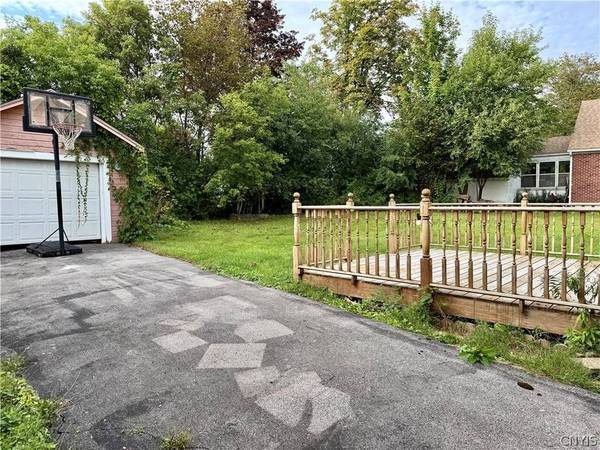 1648 Sarah ST, Utica, NY 13502
