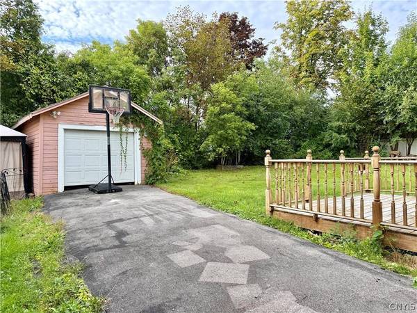 1648 Sarah ST, Utica, NY 13502