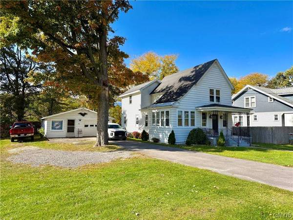 3761 Oneida ST, New Hartford, NY 13413
