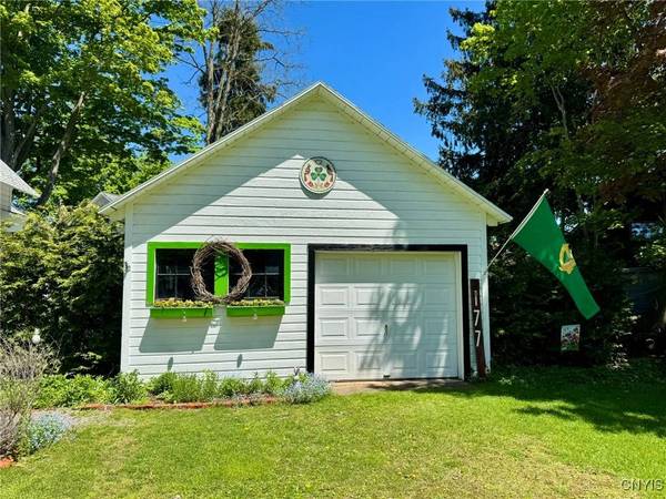 177 Sanford AVE, Clinton, NY 13323