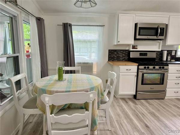 9698 Campbell Road 1G, Sauquoit, NY 13456