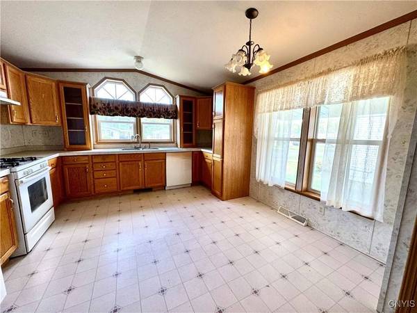 612 Barbara AVE, Clinton, NY 13323