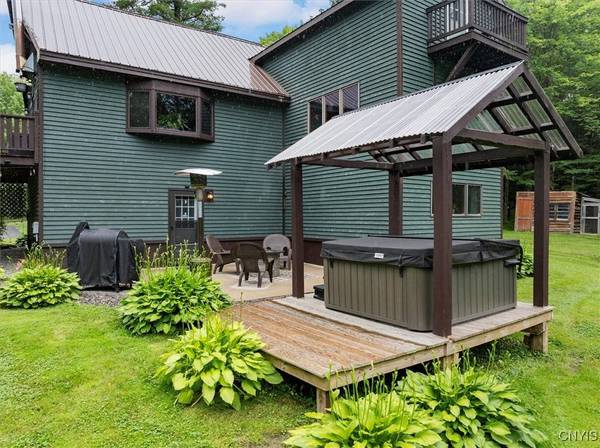 7358 Glass Factory RD, Holland Patent, NY 13354