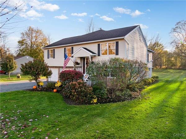 146 Sanford AVE, Clinton, NY 13323