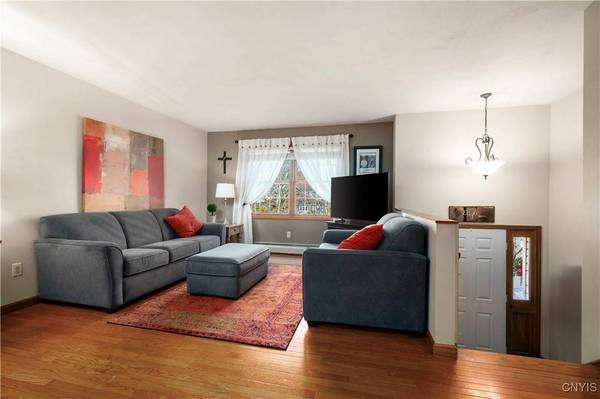 146 Sanford AVE, Clinton, NY 13323