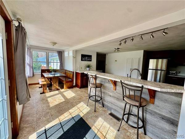 87 Clinton ST, New York Mills, NY 13417