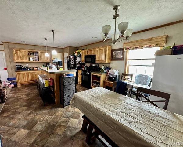 2179 Skyline DR, Oriskany Falls, NY 13425