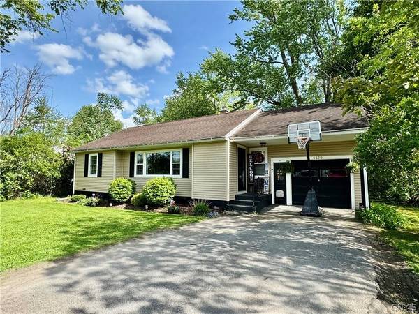 8570 Clark Mills RD, Whitesboro, NY 13492