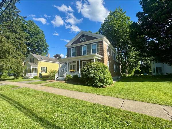 71 College ST, Clinton, NY 13323