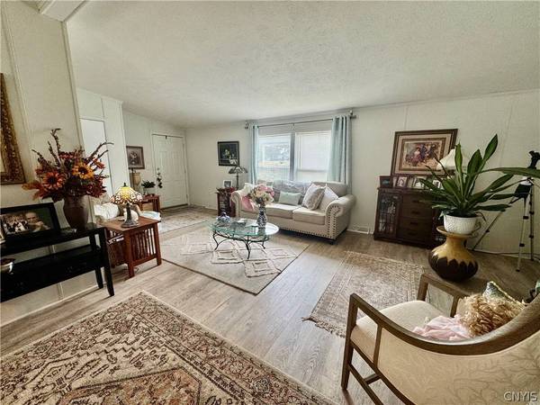 619 Barbara AVE, Clinton, NY 13323