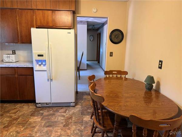 10340 Ridgecrest RD, Marcy, NY 13403