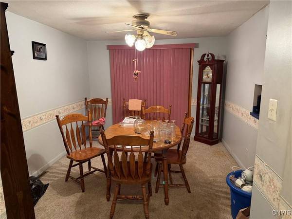 6 Denton AVE, Whitesboro, NY 13492