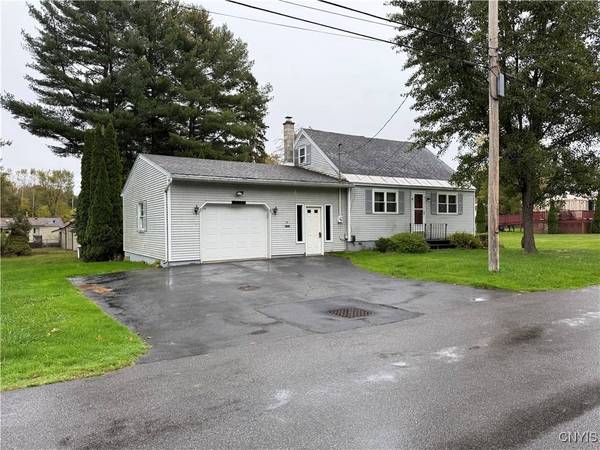 6 Denton AVE, Whitesboro, NY 13492
