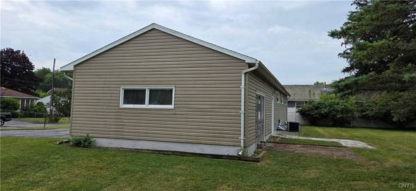 1818 Lansing ST, Utica, NY 13501