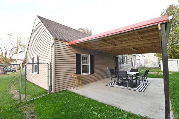 1406 Hillside RD, Utica, NY 13501