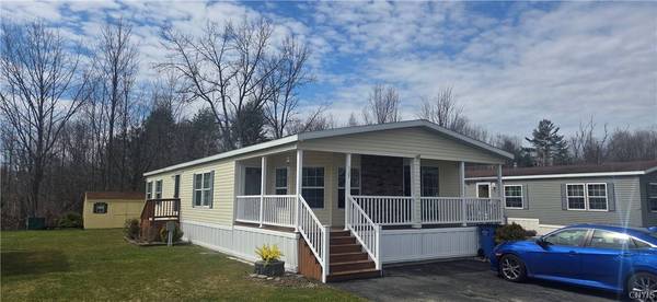 127 Royal Meadow DR, Clinton, NY 13323