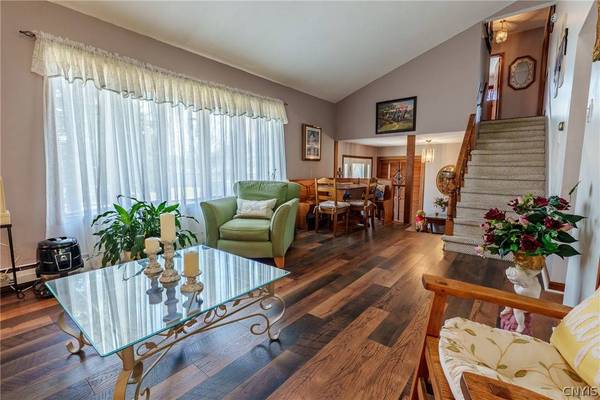 421 Buchanan RD, Utica, NY 13502