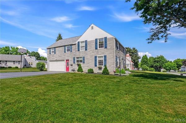 29 Lyndon RD, Whitesboro, NY 13492