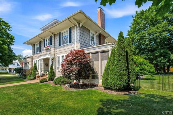 1527 Mohawk ST, Utica, NY 13501