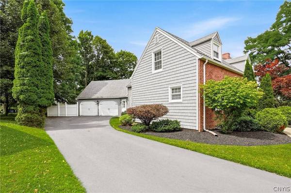 2 Allen RD, Utica, NY 13501