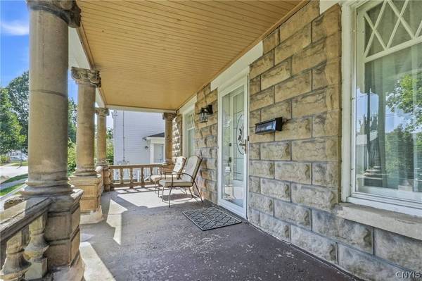 733 W Bloomfield ST, Rome, NY 13440