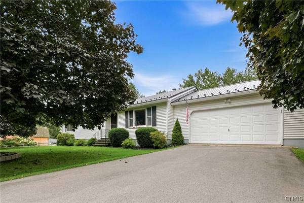 2091 Graffenburg RD, Sauquoit, NY 13456