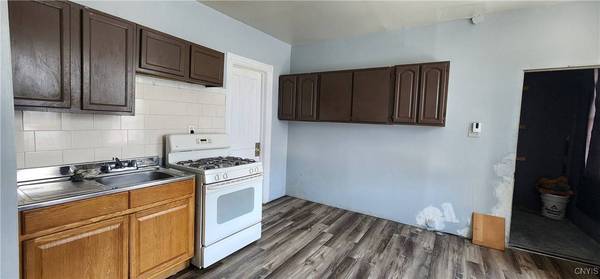 1511 Whitesboro ST, Utica, NY 13502