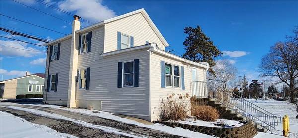 44 Herkimer RD, Utica, NY 13502