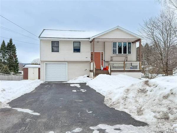 1500 Redwood AVE, Utica, NY 13502