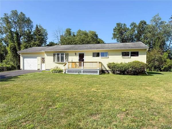 2 Vine CT, Utica, NY 13502