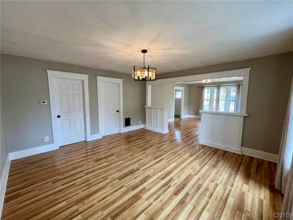 101 Lowell AVE #101, Utica, NY 13502