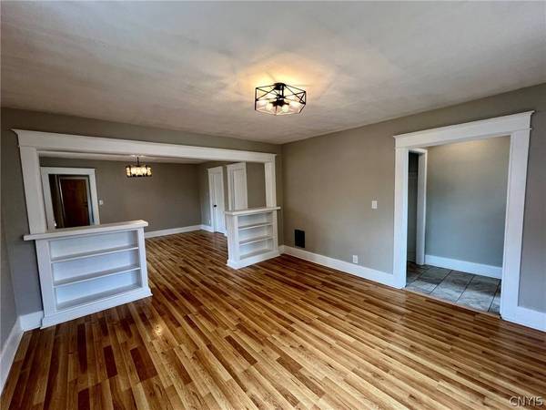 101 Lowell AVE #101, Utica, NY 13502