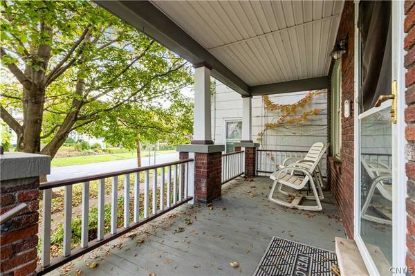 27 Prospect ST, Utica, NY 13501