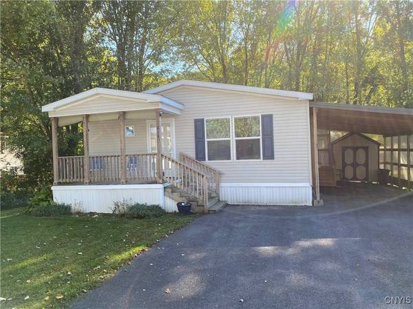 614 Sycamore LN, Utica, NY 13502